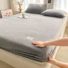 Nueva ropa de cama suave para dormitorio de estudiantes, sábana individual de color liso de terciopelo de leche - serie hogar