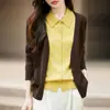 Camisa de punto de dos piezas falsas de temperamento intelectual con solapa, cárdigan de punto para mujer, abrigo suéter casual suelto en capas para otoño e invierno, ropa exterior