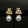 Pendientes de Perla Redonda Blanca con Flor Dorada Rong Yu Amazon Coreanos Europeos y Americanos Joyería de Perlas para Novia