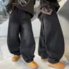 Pantalones Vaqueros para Niños Estilo Hip-Hop Estilo Americano Pierna Curva 2026 Nuevos Niños Medianos y Grandes Elegantes Estilo Coreano Pantalones Holgados Modernos
