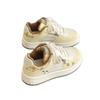 Tênis Casuais Coreanos para Mulheres 2025 Outono Novo Sapatos Brancos de Sola Grossa Sapatos Femininos Versátil Casual Esportivo Sapatos de Pão