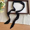 Lenço de seda com bolinhas delicadas estilo coreano para mulheres, design único, lenço de pescoço elegante, acessório de pescoço versátil de alta qualidade