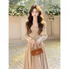 Vestido Nuevo de Terciopelo Plisado Cuadrado para Otoño e Invierno para Mujer, Estilo Princesa Francesa, Temperamento de Dama Rica, Vestido Largo de Color Sólido