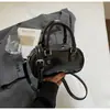 Bolso Satchel Boston Pequeño Cuadrado para Mujer 2025 Nuevo Estilo Coreano Bolso de Hombro Suave Moda Retro Bolso Cruzado para Viajes