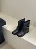 Otoño/Invierno 2026 Nuevas Botas de Caballero con Tacón Alto Grueso de Doble Hebilla Botas Plisadas de Media Pantorrilla Botas Martin