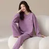 Pijama de Polar para Pareja al por Mayor Invierno para Mujer Manga Larga Sudadera Ropa de Casa de Seda Conjunto de Dos Piezas Una Pieza Dropshipping