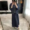 Camisa jeans Friends estilo coreano! Jaqueta-camisa estilosa, emagrecedora, azul escuro, oversized para mulheres
