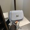 Bolso de mujer de otoño 2024, sencillo, nuevo, estético, de moda, pequeño, cuadrado, diseño de nicho, bandolera de estilo occidental.