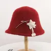 [Em Estoque] Chapéu bucket de lã de alpaca com design de nicho coreano, com estrelas e laços, quente e estiloso