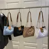 Bolso de Cadena Acolchado de Gran Capacidad para Mujer 2025 Verano Nuevo Bolso de Hombro Único para Axila Moda Nicho Casual para Viaje