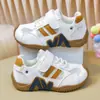 Zapatos Casuales para Niños 2026 Primavera Nuevo Estilo Transpirables Suela Suave Moda Malla Deportivos para Correr para Niños Medianos y Grandes Niñas