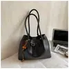 Bolso Tote para Viajar para Mujer 2025 Invierno Nuevo de Moda Aspecto de Alta Calidad Bolso de Hombro Retro Bolso de Mano de Moda para Compras