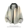 En stock: Nuevo modelo de otoño 2026, chaqueta casual de lana estilo "old money" para hombre, con cuello de solapa, diseño de bloques de color, talla grande, corte holgado