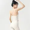 Top de regata para yoga justo, acinturado, com bojo fixo, gola halter, com design de cintura alta, elástico, comprimento de três quartos, sem linhas estranhas, conjunto completo para fitness