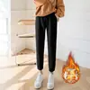 Calça esportiva casual de chenille para mulheres, corte solto, forrada com fleece, tornozelo afunilado, estilo harém, espessa, modeladora, calça cenoura