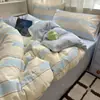 Conjunto de Roupa de Cama Quatro Peças em Algodão 100% Estilo Ins, Fresco e Simples para Estudantes, Conjunto de Roupa de Cama Três Peças com Capa de Edredom e Lençol Fresco e Simples para Dormitório