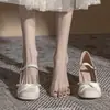 Zapatos Mary Jane Blancos de Nicho para Mujer, Nuevo Diseño Primavera 2025, Tacones Altos de Tacón Medio para Vestido de Dama de Honor