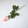 Tacto Realista de Gama Alta Brotes de Rosa Hidratantes Accesorios de Boda Ventana de Hotel Decoración Suave Venta al por Mayor Personalización