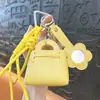 Llavero Billetera de Cuero Transfronteriza, Exquisito y Lindo Accesorio de Espejo Pequeño con Forma de Flor, Colgante para Bolsa de Auriculares, Venta al por Mayor de Comercio Exterior