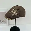 Gorra de Visera Adelantada Camuflaje Fresca y Linda Patchwork de Cinco Estrellas Bloques de Color Lunares para Mujer, Estilo Callejero Versátil, Gorra de Béisbol Adelgazante, Moderna