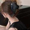 Pinza para el pelo de triángulo a cuadros estilo 2026 con un toque de alta gama, elegante accesorio para el cabello de mujer para la parte posterior de la cabeza, pasador simple y versátil