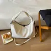Bolsa de Tela de Verano 2026 con un Diseño Único, Cruzada de Nicho, Gran Capacidad, Bolso de Mano de Nuevo Diseñador para Viajar al Trabajo, Sensación de Alta Gama para Mujer