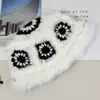 Sombrero de pescador de pelo de conejo sombrero relleno otoño e invierno para niños frío de nieve cálido sombrero de león despierto sombrero de cubo cara pequeña linda femenina