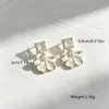 Pendientes Yanbai Versátiles y de Moda, Exquisitos Pendientes de Flor de Esmalte Blanco Estilo Francés, Elegantes y Vintage de Lujo Ligero con Diseño de Pétalos para Mujer