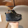 Botas Infantiles Otoño Estilo Caliente Estilo Coreano Botas Martin Hasta la Pantorrilla Infantiles Zapatos para Niños Pequeños Estudiantes Zapatos de Tabla para Niñas Zapatos de Suela Suave