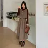 Conjunto Feminino de Duas Peças 2025 Novo Outono e Primavera Roupa que Reduz a Idade Versátil Confortável Qualidade Aprimorada Conjunto Tendência de Três Peças