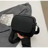 Bolsa Feminina 2026 Novo Modelo, Cor Sólida, Bolsa Pequena Leve para o Dia a Dia, Estilosa e Moderna, Bolsa de Ombro Versátil, Bolsa Transversal de Alta Qualidade
