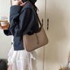 Bolso de Alta Gama 2025 Nuevo Bolso de Moda para Mujer Primavera y Verano Sencillo Para Todo Bolso de Hombro para Viajero Textura Nicho Bolso Sobaco