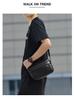 Bolso Cruzado de Hombro Único para Hombre Moda Coreana Nuevo Bolso para Hombre Casual Cuadros Ins de Moda Europea y Americana Bolso Cuadrado Pequeño Venta al por Mayor