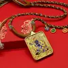 Tíbet Clásico Negro Oro Finamente Elaborado Pintado a Mano Incrustaciones de Oro Thangka Zodiaco Ocho Deidades Guardianas Buda Amuleto Collar Colgante Redondo
