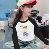 Camiseta de Manga Larga con Bloques de Color Estilosa DeRong Otoño/Invierno para Niñas, Cuello Redondo, Versátil, Capa Base, Ropa Interior Moderna