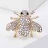 Broche de abelha com strass criativo europeu e americano moda terno masculino pino de lapela personalidade joia liga Pin de inseto com diamante