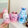 Botella de Agua Infantil Stitch Aislada Dibujos Animados Gran Capacidad Alto Valor Portátil Anti-Caídas Cruzada con Doble Popote