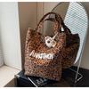 Bolsa Transfronteiriça Estampa de Leopardo para Mulheres, Grande Capacidade, Nova Versátil para Outono e Inverno 2026, Bolsa de Ombro para Compras, Bolsa Tote Casual para o Dia a Dia