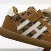 Novos Sapatos de Algodão Estilo Coreano para Crianças, Tênis com Superfície de Couro para Meninos Pequenos, Sapatos de Bebê para Meninas, Modelo 5189