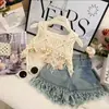 Conjunto de Verano para Niña Modelo Nuevo 2026 Popular Infantil Top sin Mangas Calado y Shorts de Mezclilla Conjunto de Tres Piezas