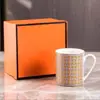 H Lujo Ligero Retro Serie Carruaje Dorado Hermes Vajilla de Porcelana Fina Juego de 41 Piezas Regalo Ideal para Inauguración de Casa