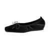 Weiwei Girl 1998-1 Zapatos planos de terciopelo con punta cuadrada estilo francés para mujer, nueva colección 2026, con tacón oculto, estilo ballet, zapatos de abuela