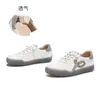 Sapatos Brancos de Couro Genuíno 2026 Primavera Novos Sapatos com Solado Grosso que Aumentam a Altura para Mulheres, Confortáveis, Slip-On, Casuais, Versáteis para Mulheres