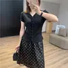 Camiseta Botão-a-Botão Tencel Modal Super Amiga da Pele para Mulheres! Top Respirável de Manga Curta com Gola V, Ombro Regular e Cintura Ajustada para o Verão 2026