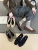 Sapatos de Pelúcia Rasos com Laço Doce para Calçar, Compra Direta de Dongdaemun, Coreia, com Pelúcia Interna Quente, Sapatos Baixos Loafers