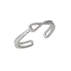 Anillo Cruz Minimalista Bañado en Metal Moda para Mujer, Anillo de Diseño Exclusivo Exquisito, Anillo de Dedo Índice de Lujo Ligero, Venta Directa del Fabricante