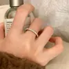 Coleção de Anéis de Pérola Elegantes, Simples, Exquisitos, Versáteis e Modernos para Uso Diário, Toque de Luxo Leve e High-End, Joias Femininas