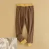 Pantalones cálidos para niños, Clase A, engrosados de tres capas, nuevo estilo 2026, pantalones de otoño para niños, ropa interior, pantalones de algodón para niñas, esencial para el uniforme escolar de invierno