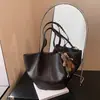 2026 Bolso Tote Nuevo Estilo Coreano Repujado para Mujer de Gran Capacidad Bolso de Hombro y Mano Retro Versátil para Viajes Cotidianos Bolsa tipo Cesta de Verduras