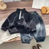 Conjunto de Primavera Doudou Ropa Infantil para Niños Sudadera Deportiva de Cuello Semi Alto y Jeans para Niños Pequeños y Niños de Preescolar